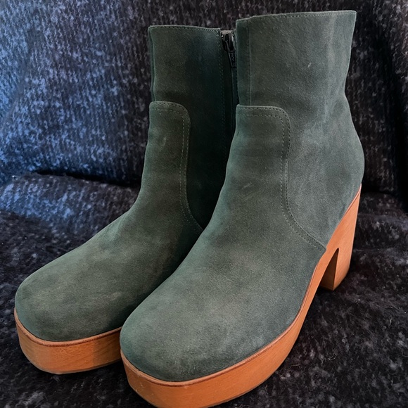 Charlotte Stone Paz Boot in Emerald - Picture 9 of 11